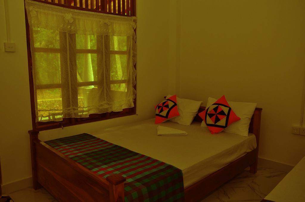 Leesa Villa Safari Resort Udawalawe Esterno foto