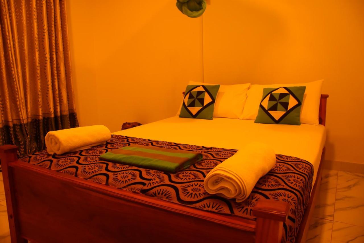 Leesa Villa Safari Resort Udawalawe Esterno foto